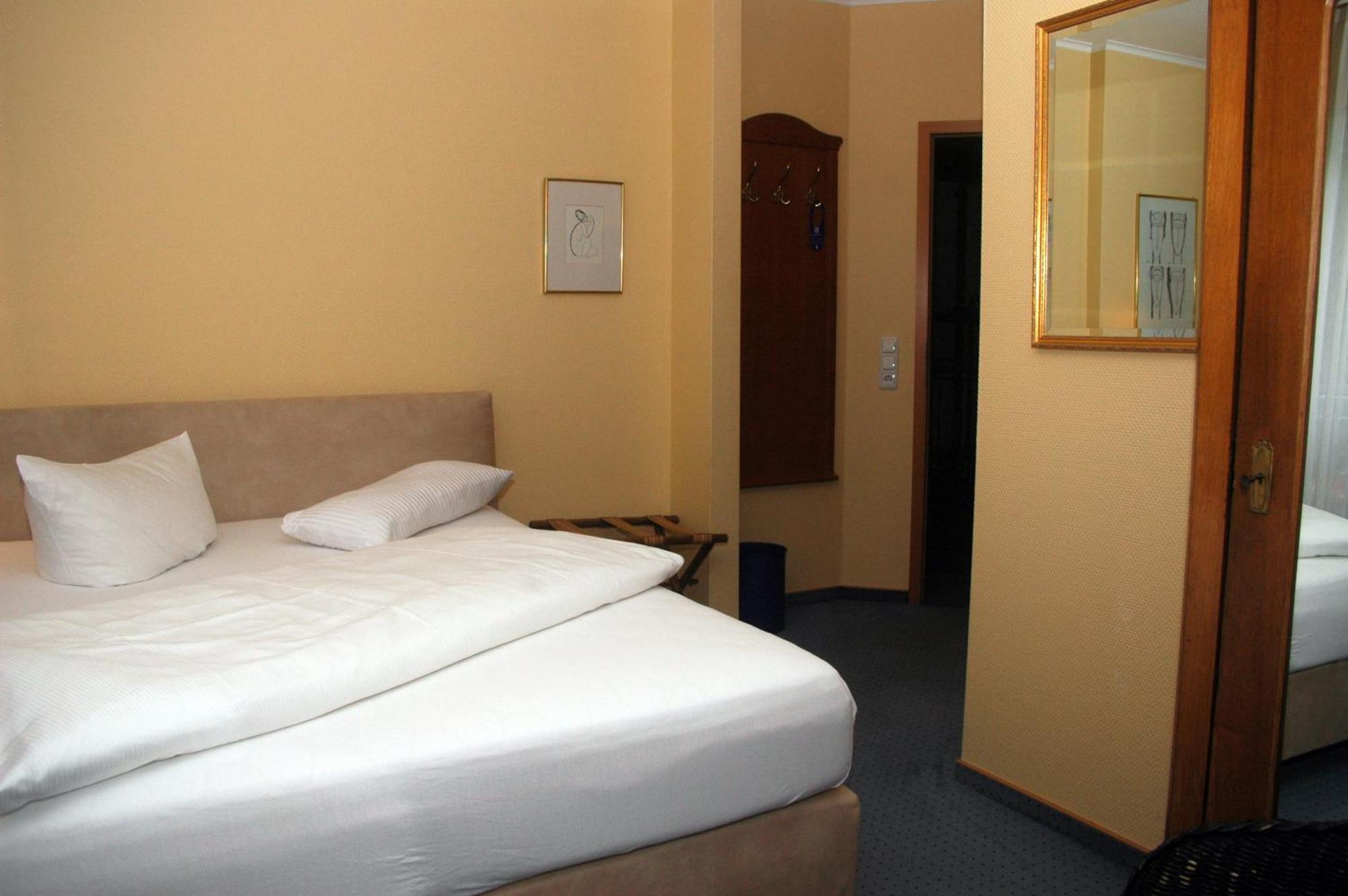 Hotel Lindemann Bad Nauheim Phòng bức ảnh