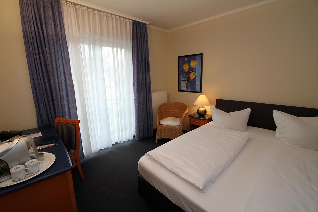 Hotel Lindemann Bad Nauheim Ngoại thất bức ảnh